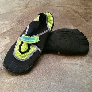Kids size 4 water shoes